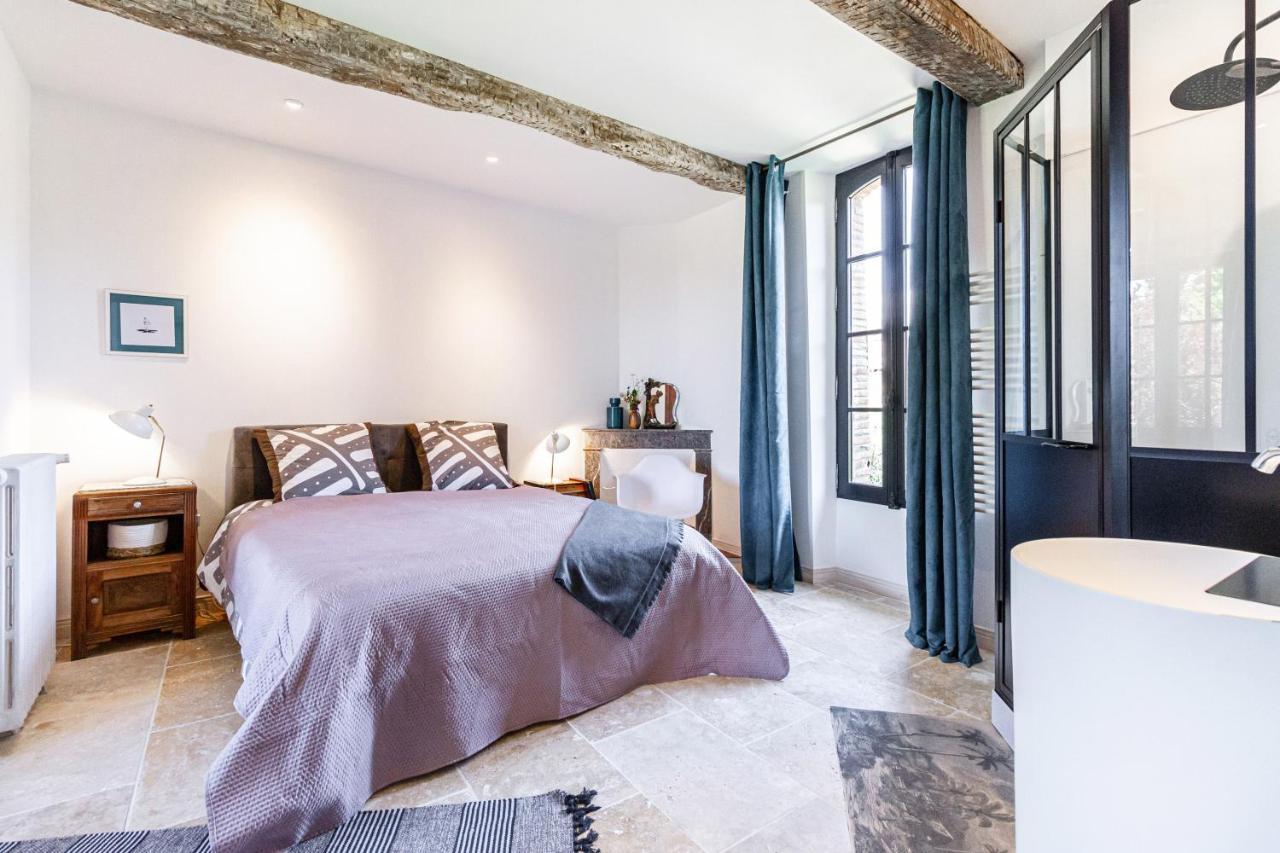 Giroussens B&B Du Couvent, Vue Chateau المظهر الخارجي الصورة