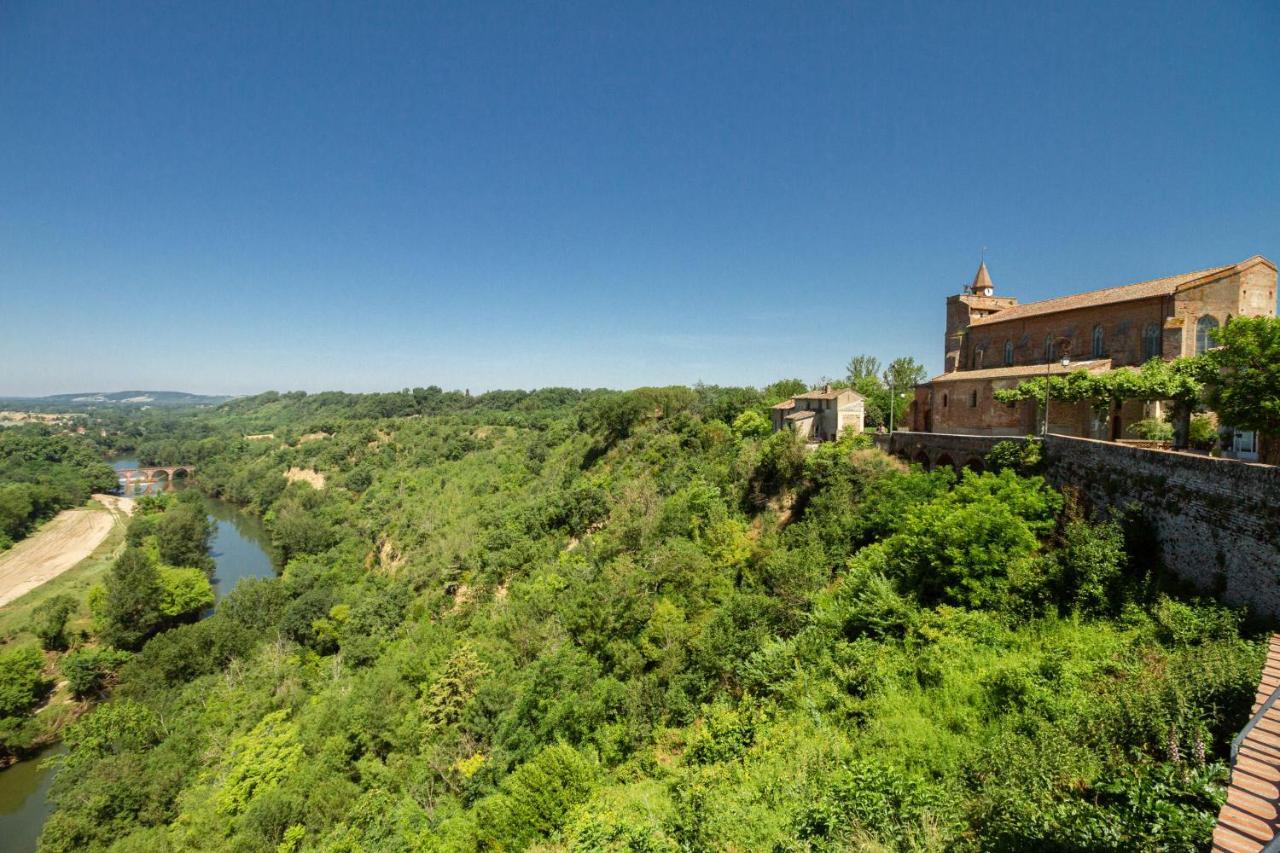 Giroussens B&B Du Couvent, Vue Chateau المظهر الخارجي الصورة